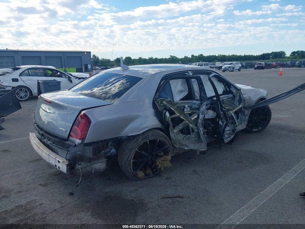 2C3CCAGG6GH162075 2016 CHRYSLER 300 photo no. 4