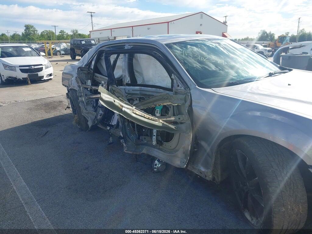 2C3CCAGG6GH162075 2016 CHRYSLER 300 photo no. 6