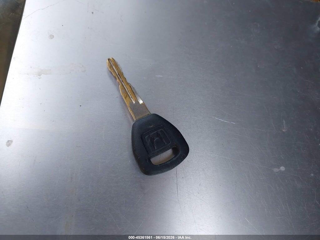 1HGEM22982L054330 2002 HONDA CIVIC photo no. 11