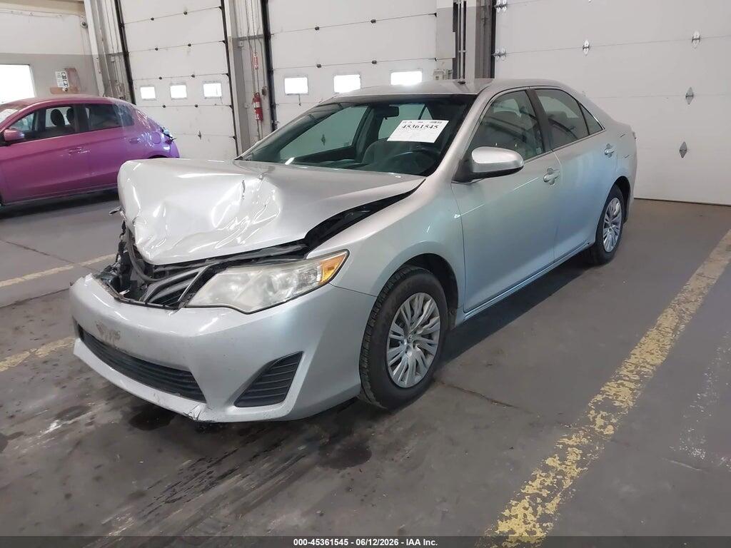4T4BF1FK1CR186930 2012 TOYOTA CAMRY photo no. 2