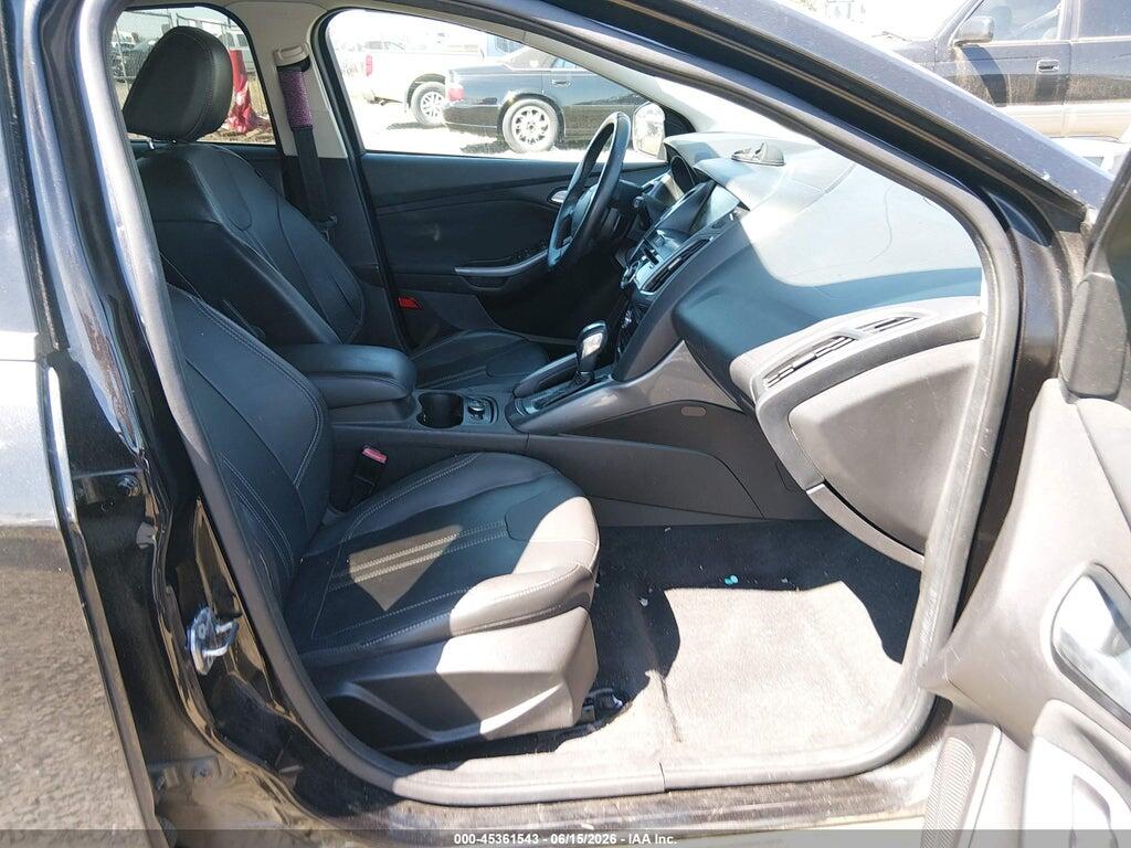 1FAHP3N28CL423458 2012 FORD FOCUS photo no. 5