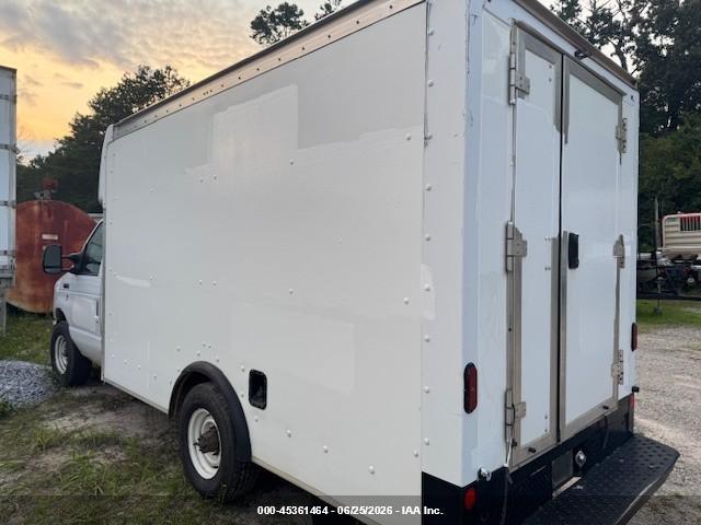 1FDWE3F60KDC49916 2019 FORD E-350 CUTAWAY photo no. 3