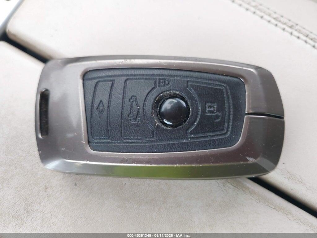 WBASN4C5XAC208277 2010 BMW 550I GRAN TURISMO photo no. 11