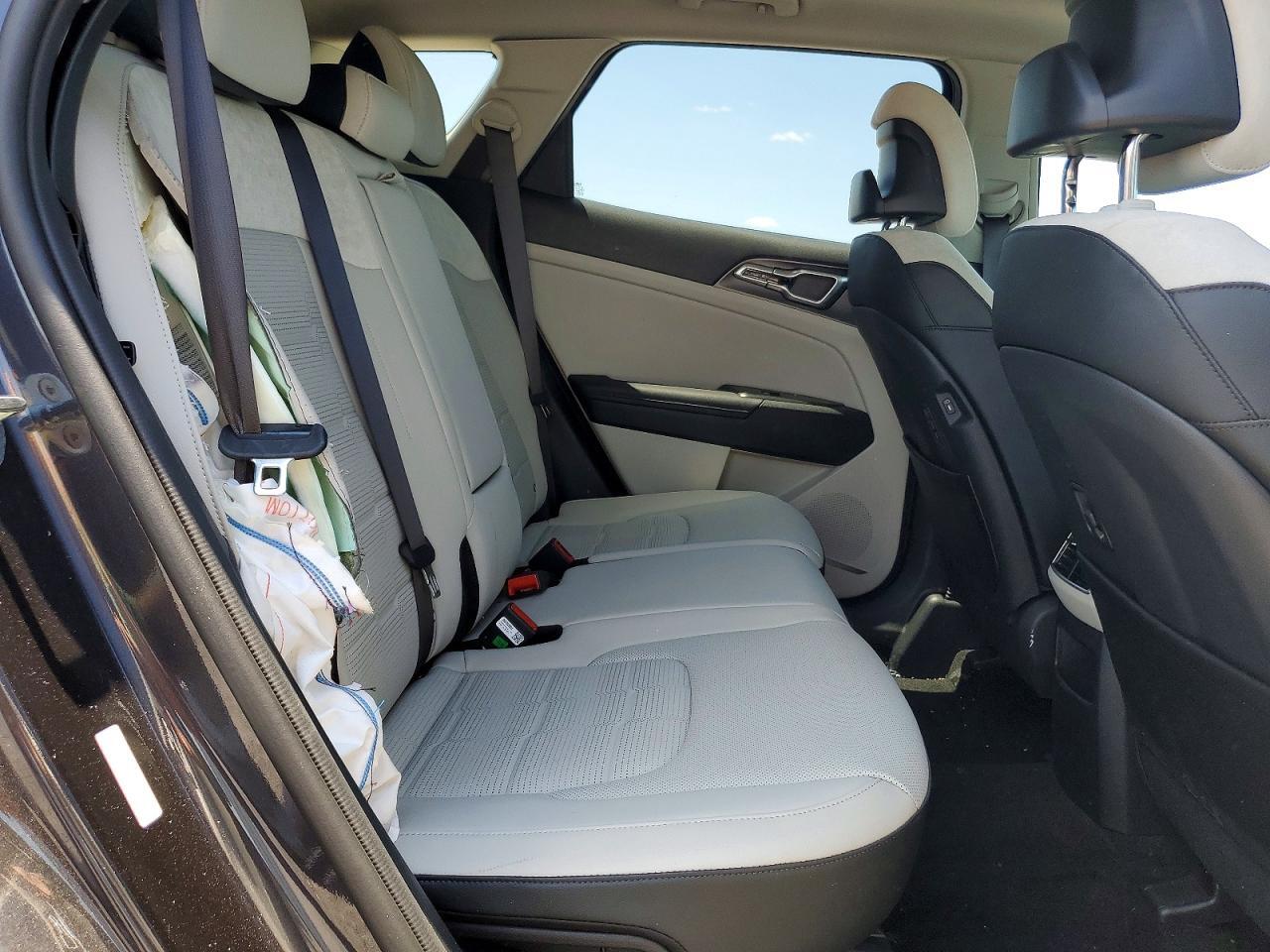 2026 KIA SPORTAGE SX PRESTIGE — Фото 11 из 13
