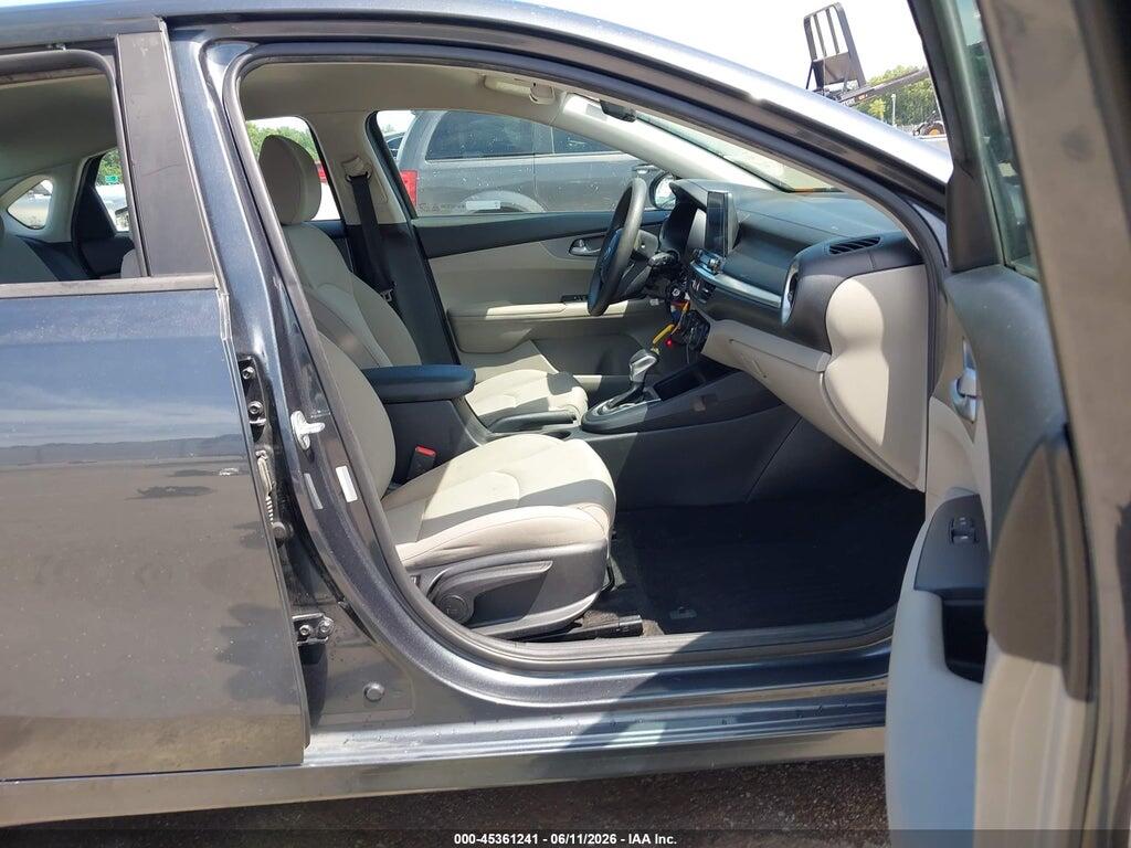 3KPF24AD4KE076568 2019 KIA FORTE photo no. 5