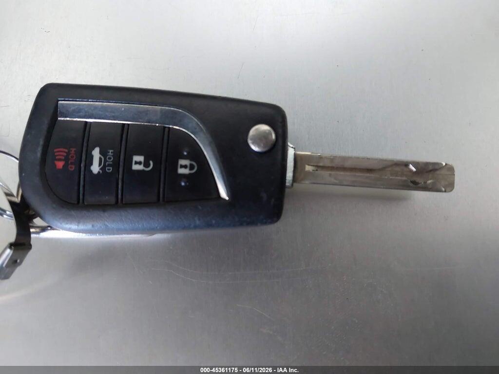 4T1G11AK5NU623014 2022 TOYOTA CAMRY photo no. 11