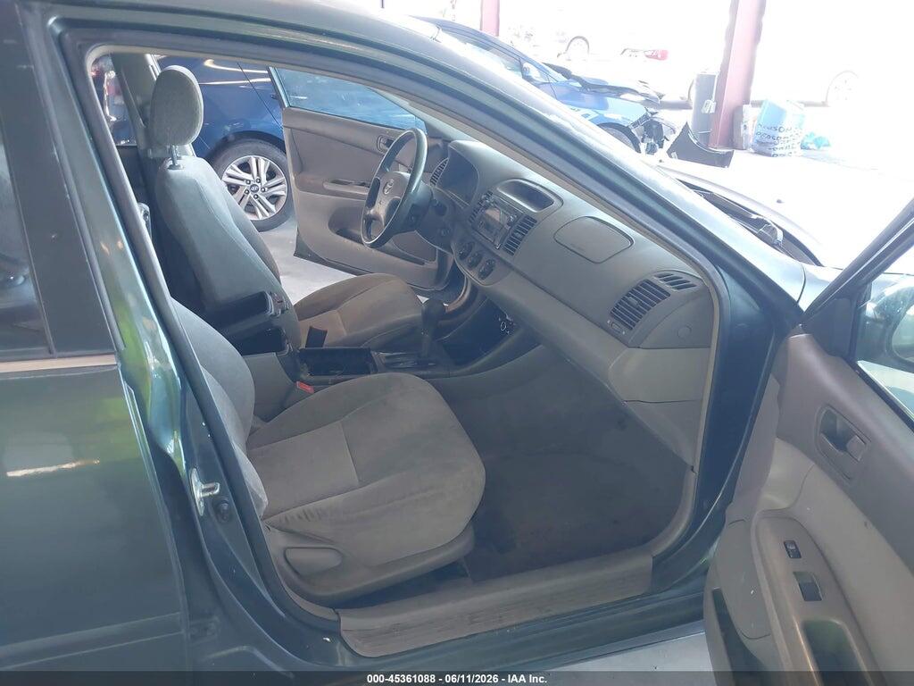 JTDBE32K820068401 2002 TOYOTA CAMRY photo no. 5