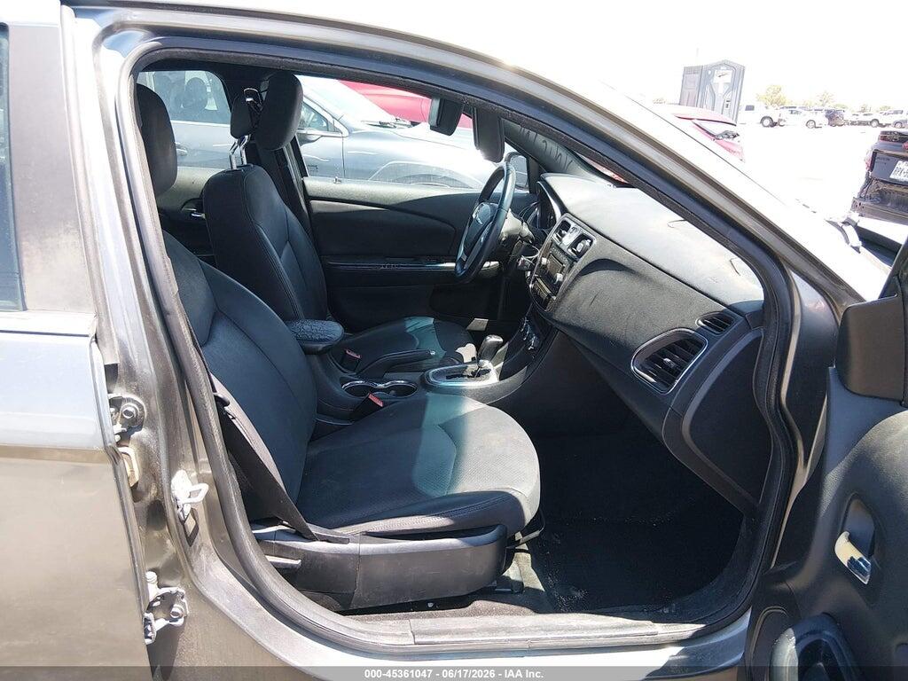 1C3CCBBB1DN615278 2013 CHRYSLER 200 photo no. 5