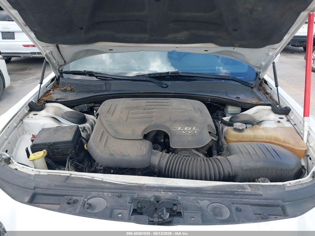 2C3CCAAGXDH505054 2013 CHRYSLER 300 photo no. 10