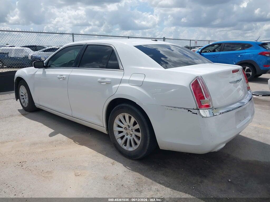 2C3CCAAGXDH505054 2013 CHRYSLER 300 photo no. 3