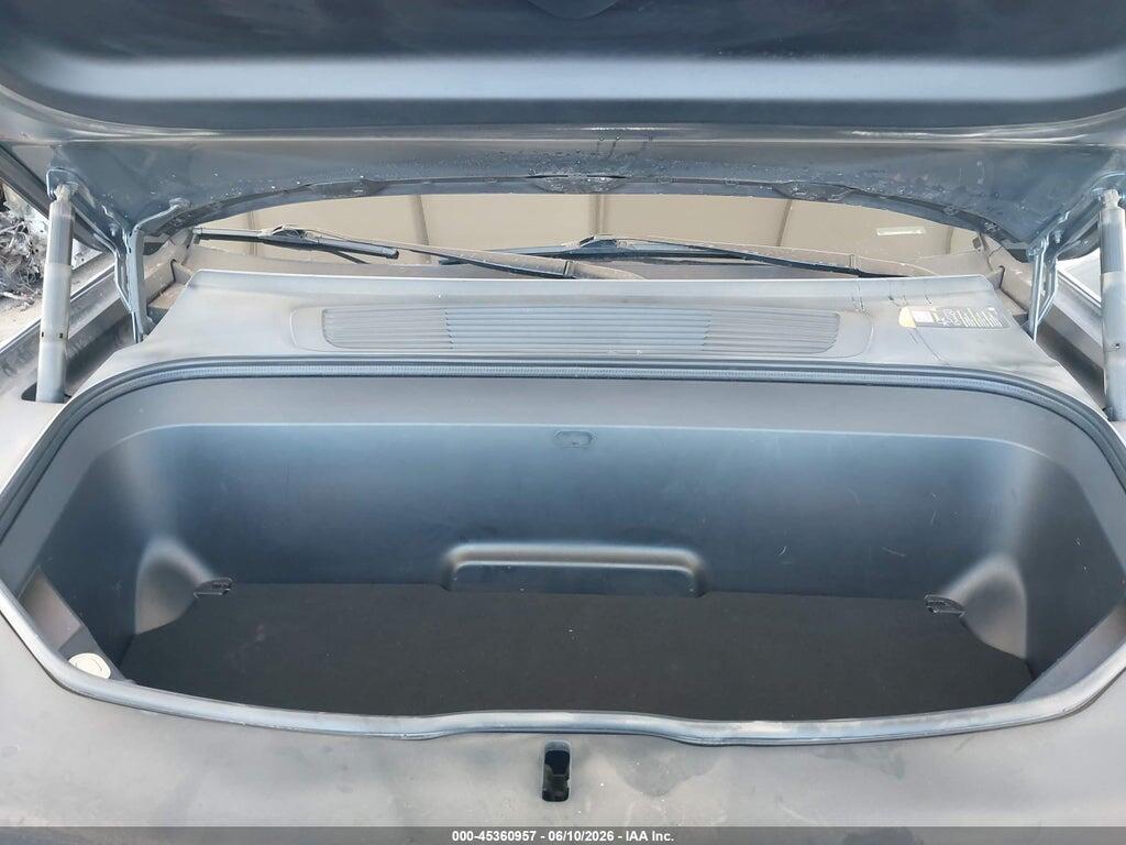 7PDSGABA6PN013227 2023 RIVIAN R1S photo no. 10