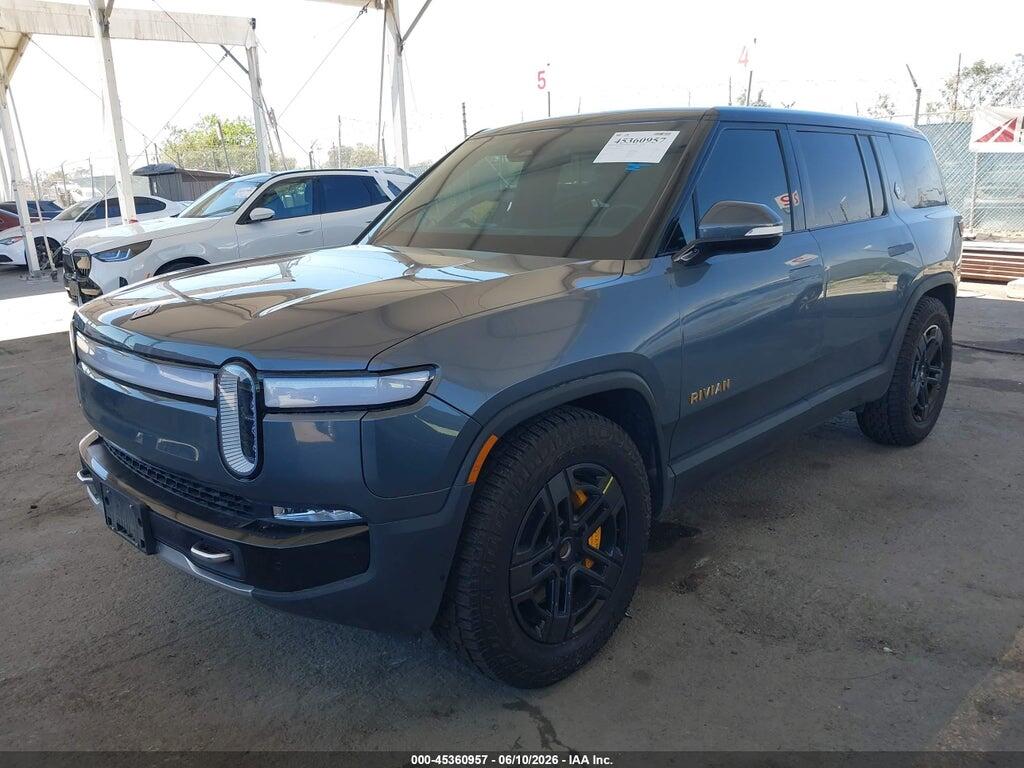 7PDSGABA6PN013227 2023 RIVIAN R1S photo no. 2
