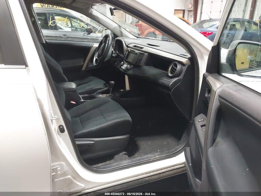 2T3RFREV9EW225048 2014 TOYOTA RAV4 photo no. 5