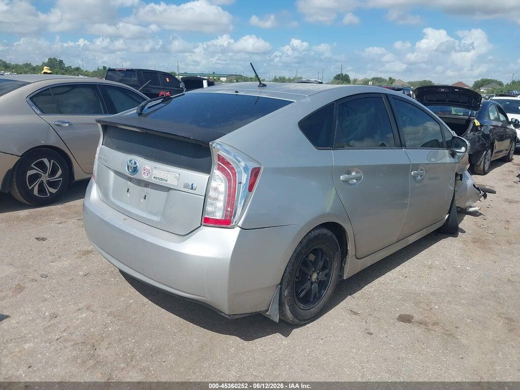 JTDKN3DU3E1735551 2014 TOYOTA PRIUS photo no. 4