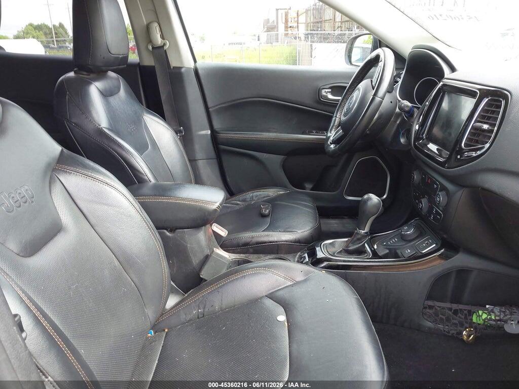 3C4NJDCB6KT645796 2019 JEEP COMPASS photo no. 5