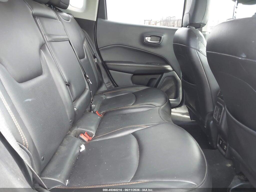 3C4NJDCB6KT645796 2019 JEEP COMPASS photo no. 8