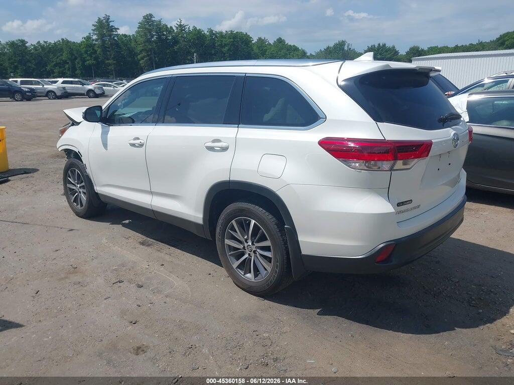 5TDJZRFH8KS578973 2019 TOYOTA HIGHLANDER photo no. 3