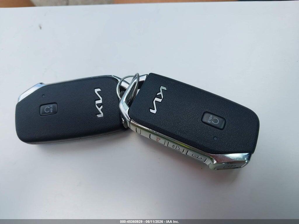 KNDCE3LC3N5495682 2022 KIA NIRO photo no. 11
