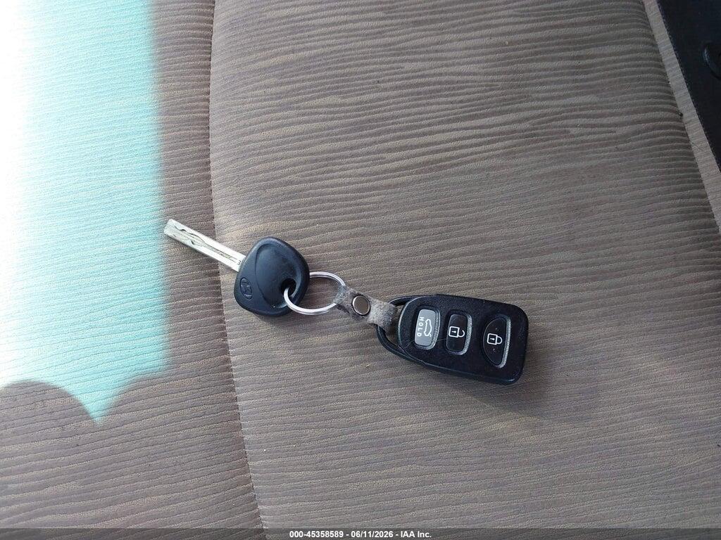 5NPEB4AC7CH364245 2012 HYUNDAI SONATA photo no. 11