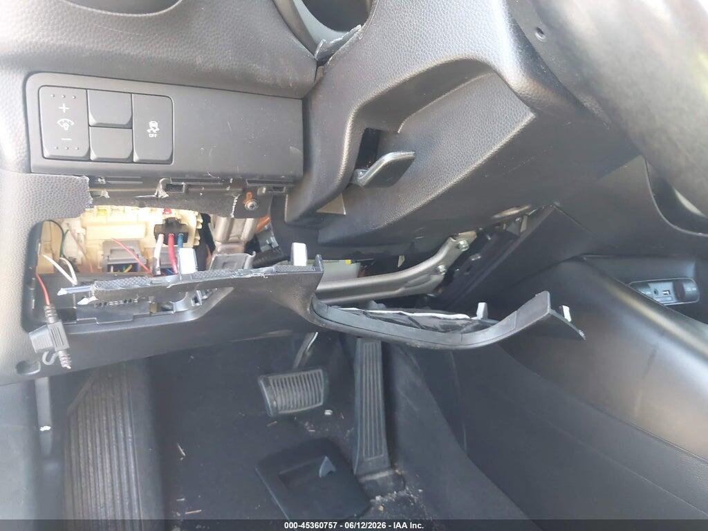 KNDJP3A5XK7679409 2019 KIA SOUL photo no. 6
