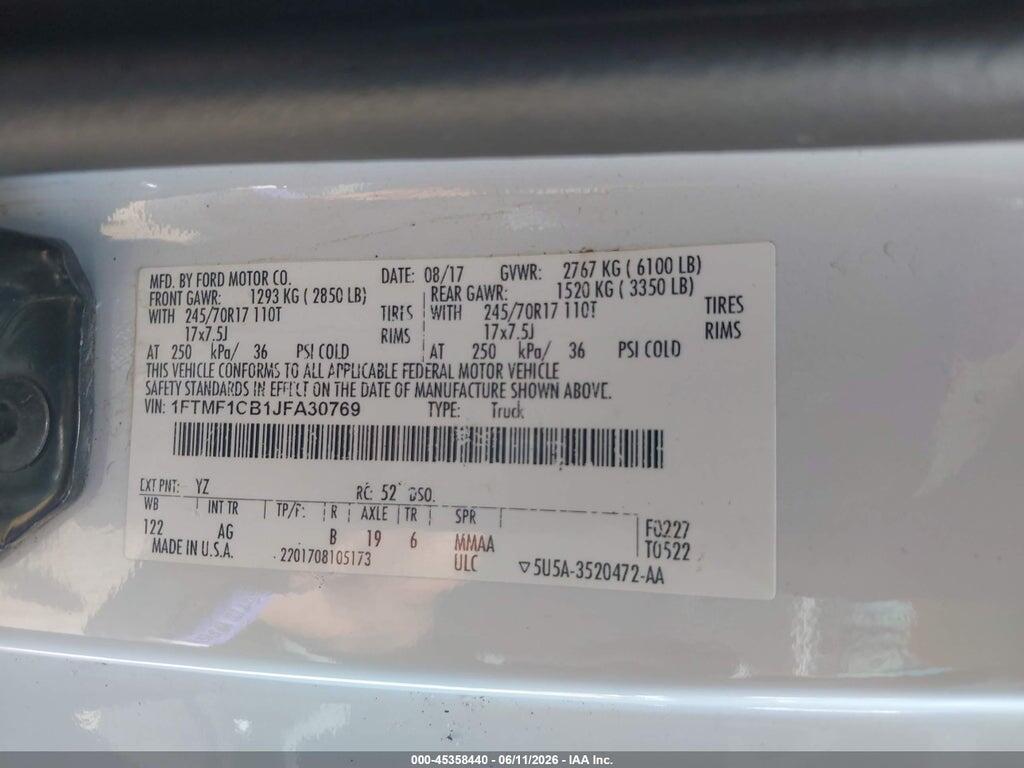 1FTMF1CB1JFA30769 2018 FORD F-150 photo no. 9