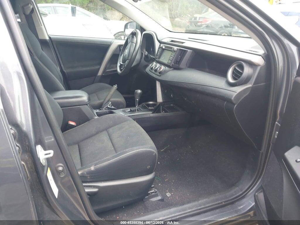 2T3BFREVXJW853910 2018 TOYOTA RAV4 photo no. 5