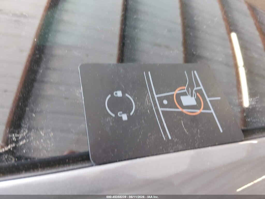 5YJ3E1EA3SF042625 2025 TESLA MODEL 3 photo no. 10