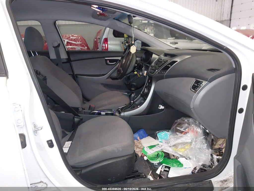 5NPDH4AE4GH695589 2016 HYUNDAI ELANTRA photo no. 5