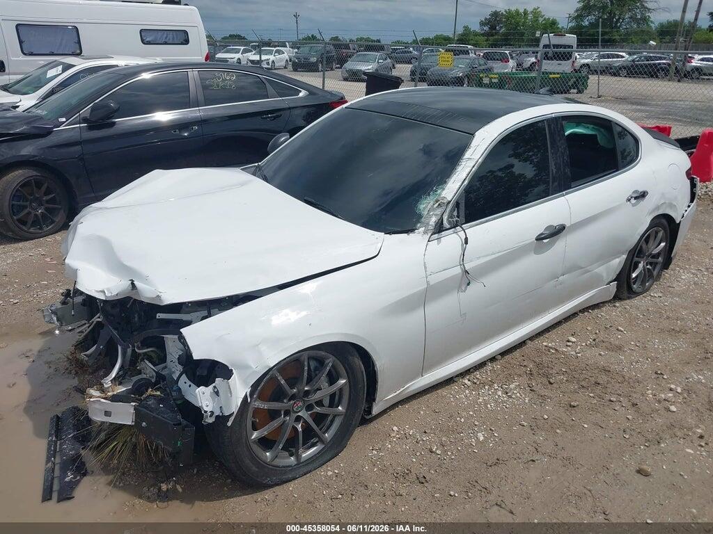 ZARFAEBN8J7563373 2018 ALFA ROMEO GIULIA photo no. 2
