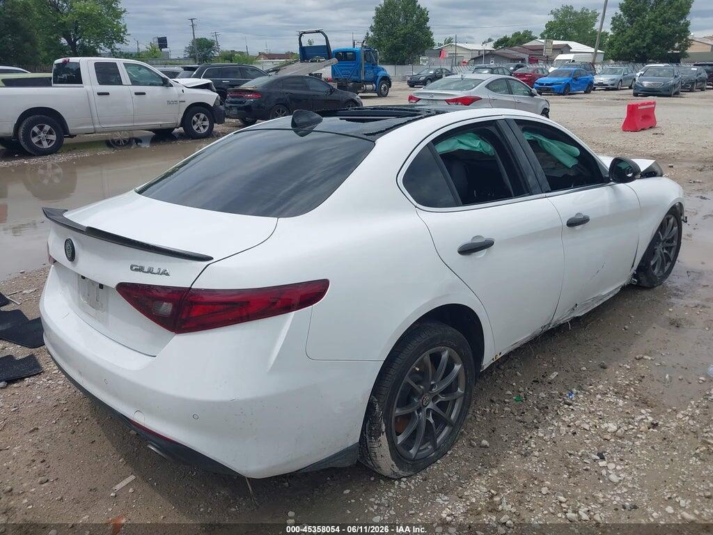ZARFAEBN8J7563373 2018 ALFA ROMEO GIULIA photo no. 4