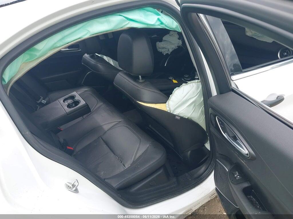 ZARFAEBN8J7563373 2018 ALFA ROMEO GIULIA photo no. 8