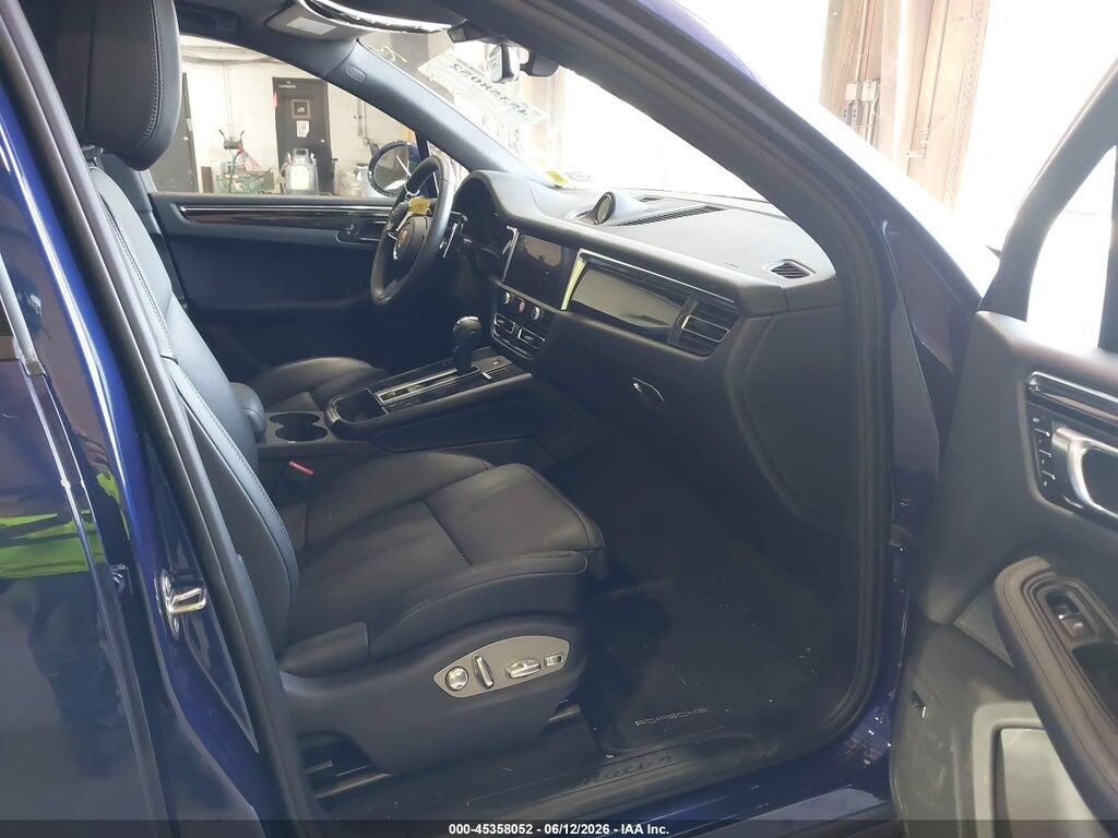 WP1AA2A54TLB07190 2026 PORSCHE MACAN photo no. 5