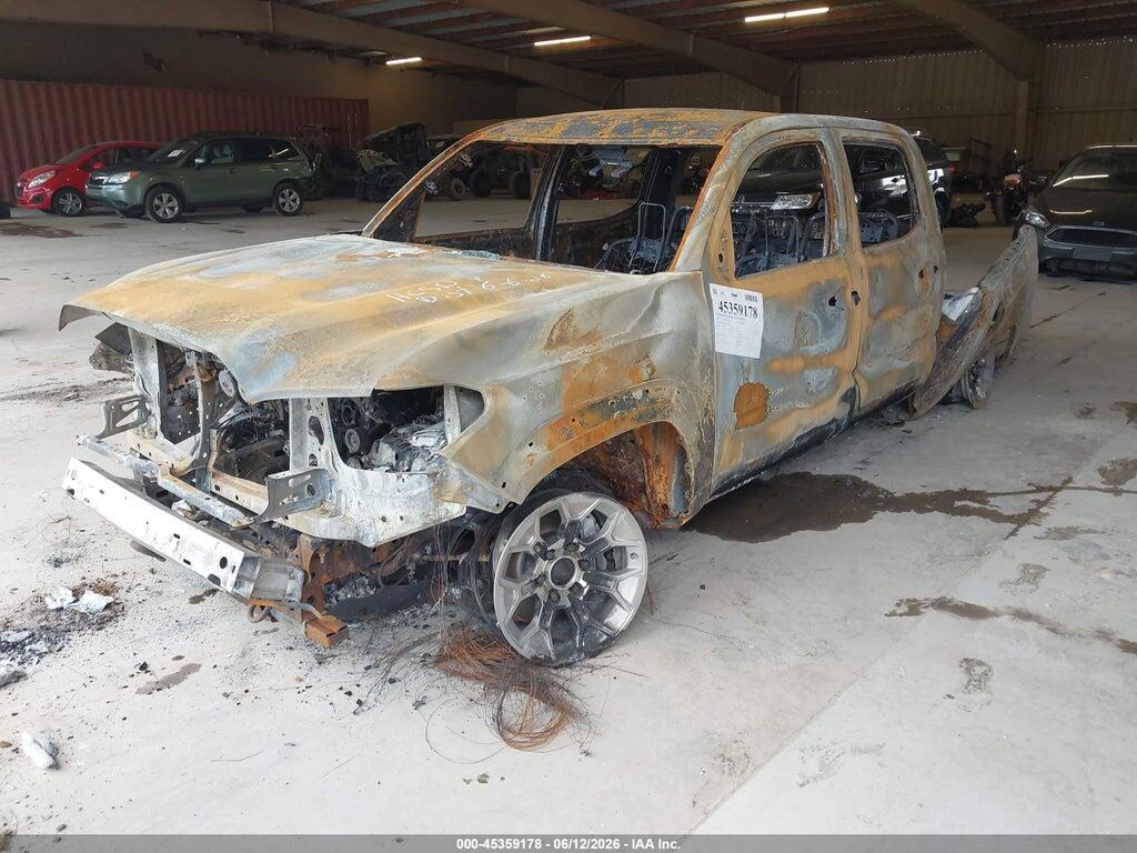 5TFCZ5AN0MX267582 2021 TOYOTA TACOMA photo no. 2