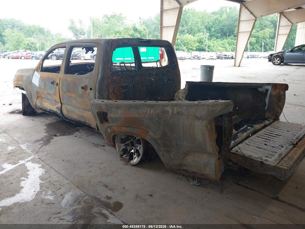 5TFCZ5AN0MX267582 2021 TOYOTA TACOMA photo no. 3
