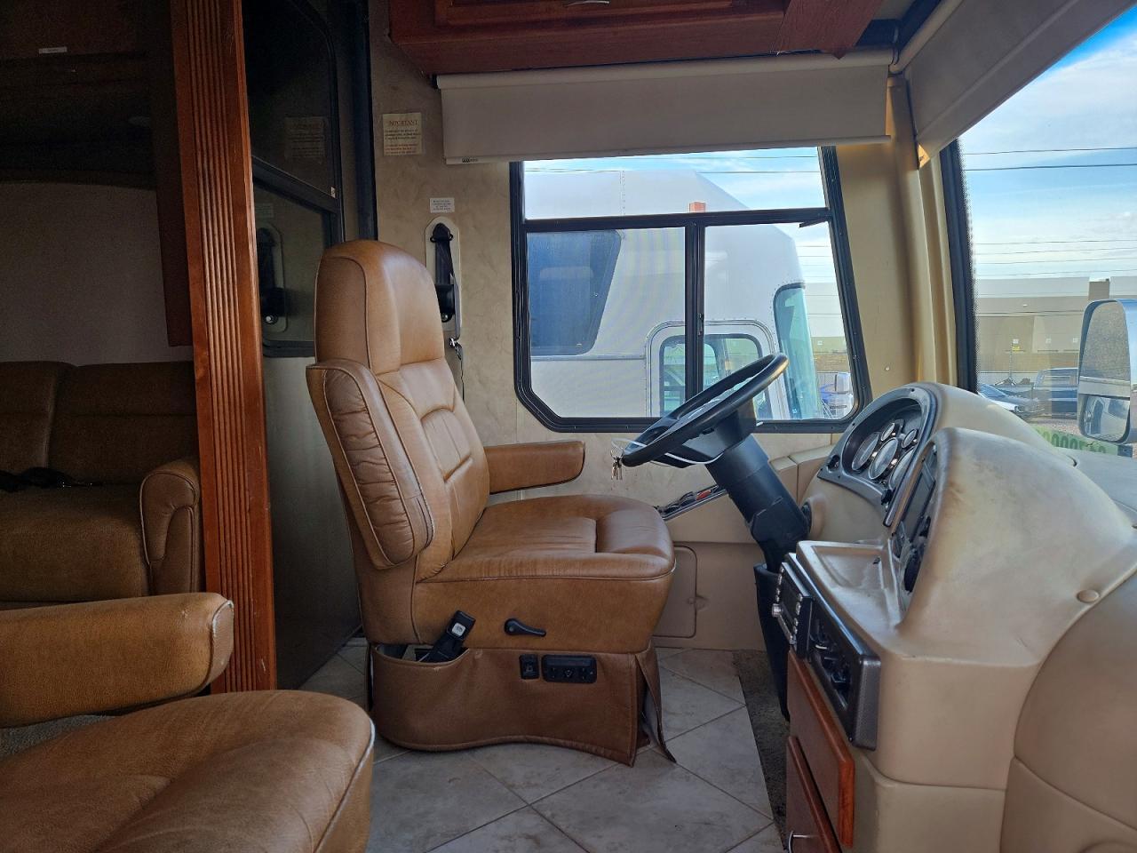 2011 MONACO CAYMAN RV — Фото 7 из 12