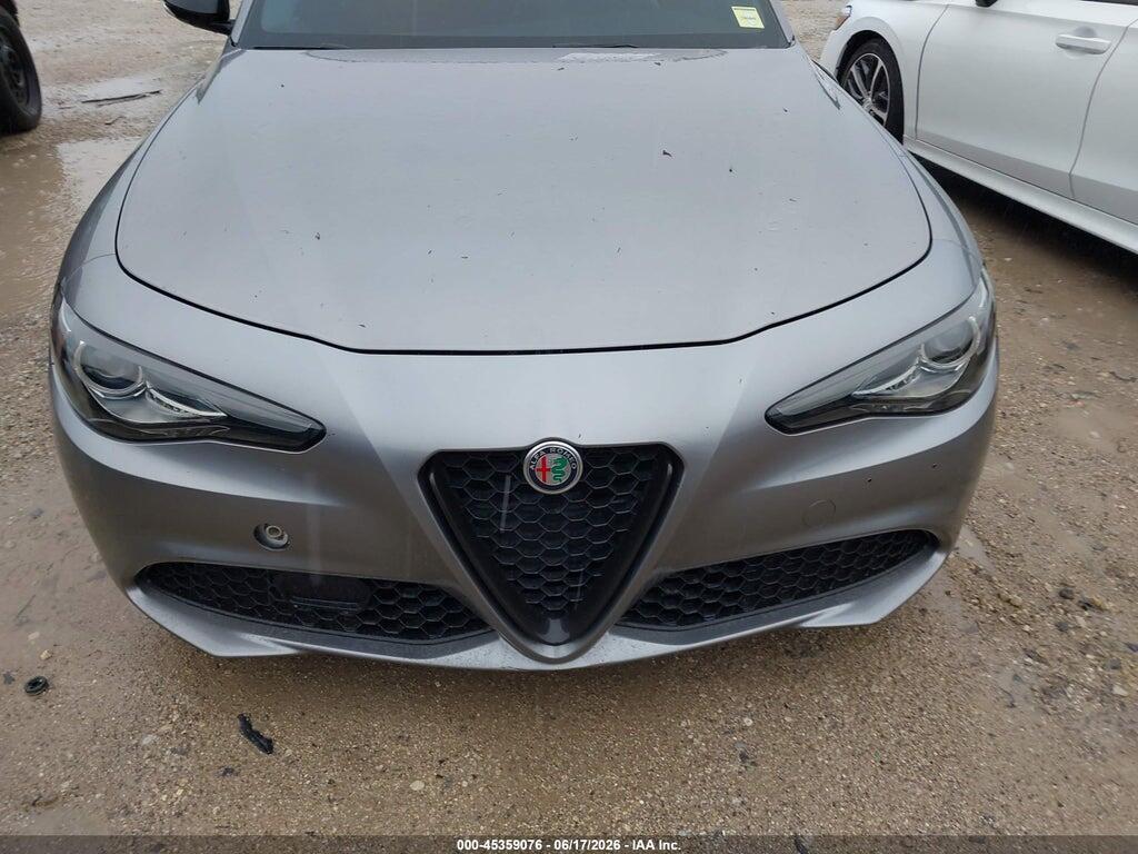 ZARFAMAN8L7634070 2020 ALFA ROMEO GIULIA photo no. 12