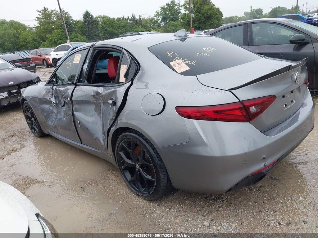 ZARFAMAN8L7634070 2020 ALFA ROMEO GIULIA photo no. 3