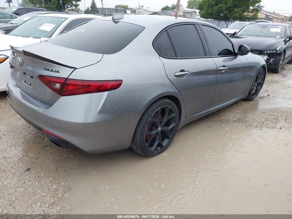ZARFAMAN8L7634070 2020 ALFA ROMEO GIULIA photo no. 4