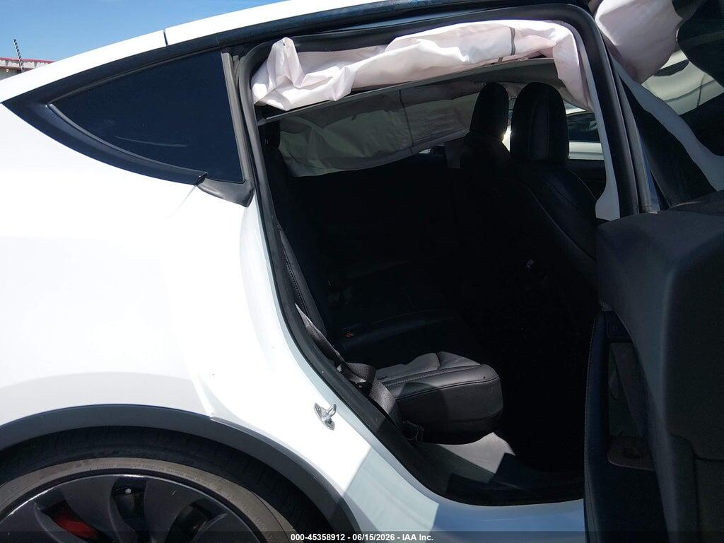 7SAYGDEF7NF326490 2022 TESLA MODEL Y photo no. 8