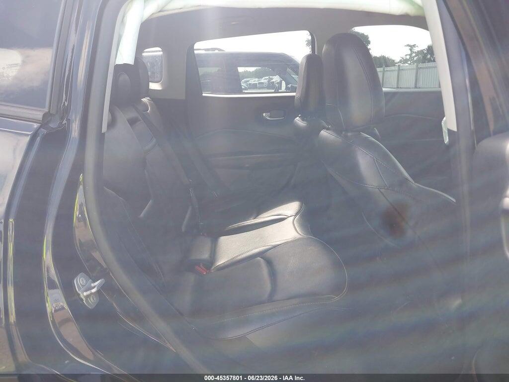 3C4NJDCB5KT672455 2019 JEEP COMPASS photo no. 8