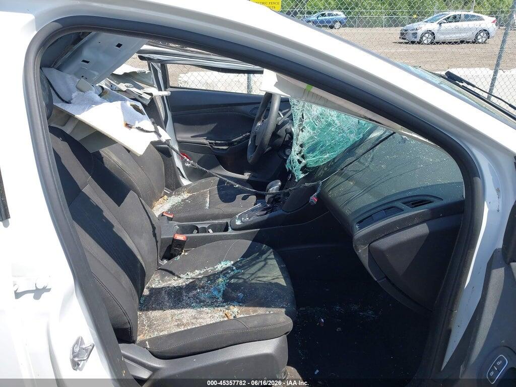 1FADP3E22JL326459 2018 FORD FOCUS photo no. 5