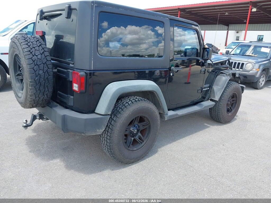 1J4AA2D19BL580604 2011 JEEP WRANGLER photo no. 4