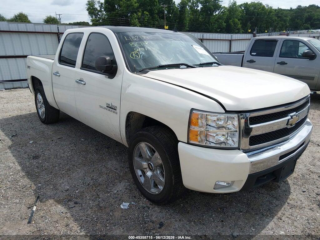 3GCPKSE37BG402183 2011 CHEVROLET SILVERADO 1500 photo no. 1