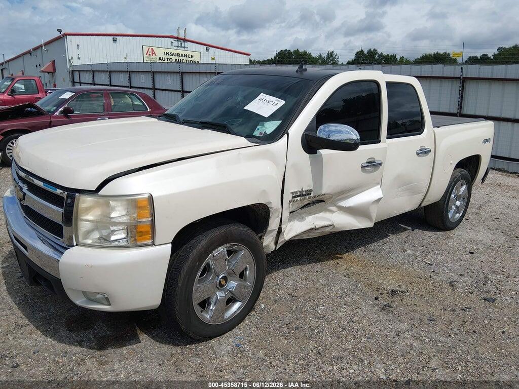3GCPKSE37BG402183 2011 CHEVROLET SILVERADO 1500 photo no. 2