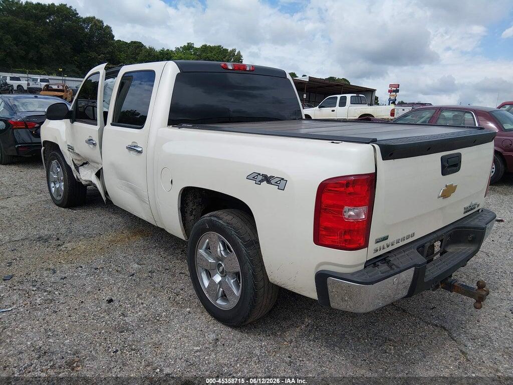 3GCPKSE37BG402183 2011 CHEVROLET SILVERADO 1500 photo no. 3