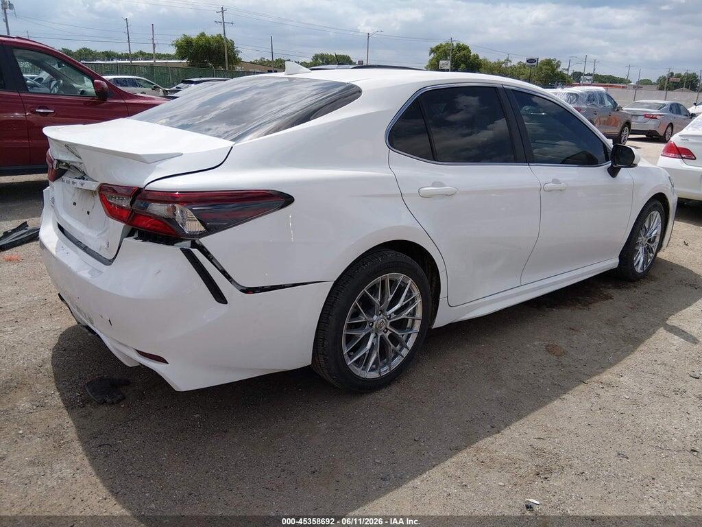 4T1G11AK4NU671801 2022 TOYOTA CAMRY photo no. 4