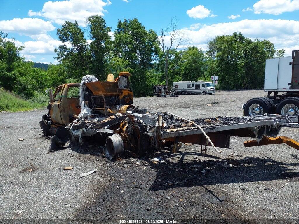 3FRNF6FA8BV672604 2011 FORD F-650 photo no. 3