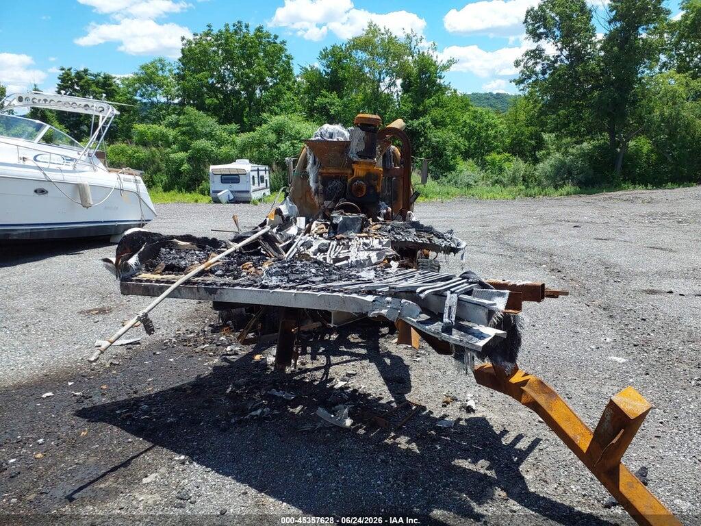 3FRNF6FA8BV672604 2011 FORD F-650 photo no. 8