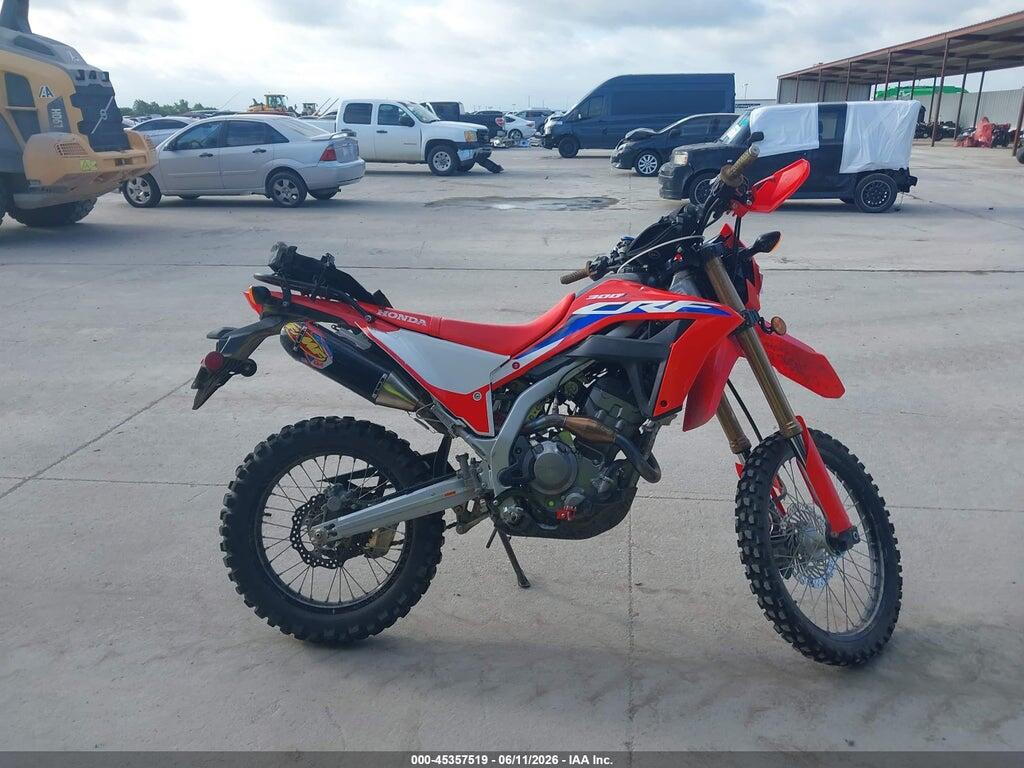 MLHND1612P5203000 2023 HONDA CRF300 photo no. 12