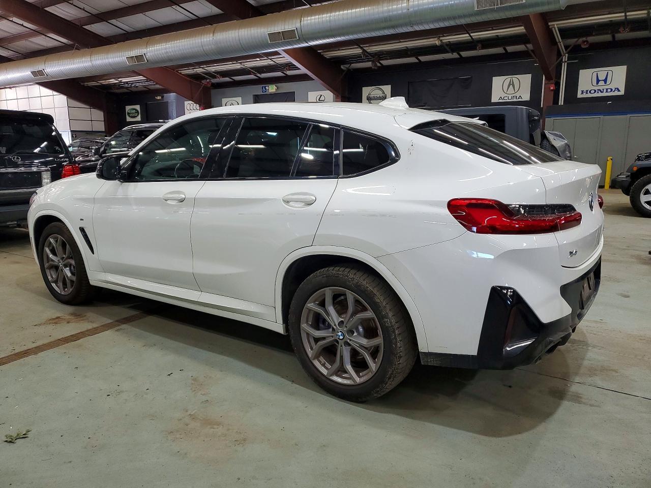 2023 BMW X4 M40I — Фото 2 из 13